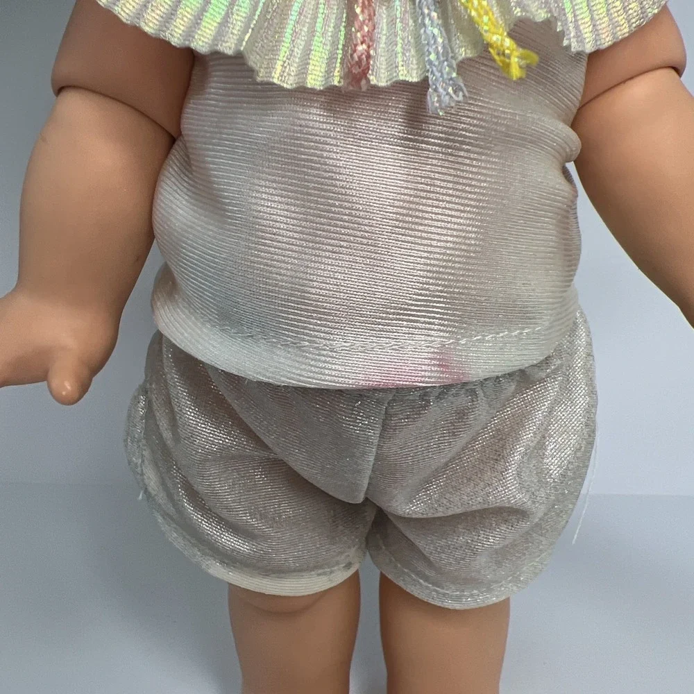 Vintage 1990 Galoob Baby Face So Surprised Suzie #2 Blue Eyes Silver Outfit